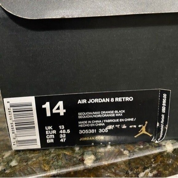 Air Jordan 8 Retro "TF Undefeated" (Size: 14, Color: Sequoia/Black/Orange) - Picture 2 of 16